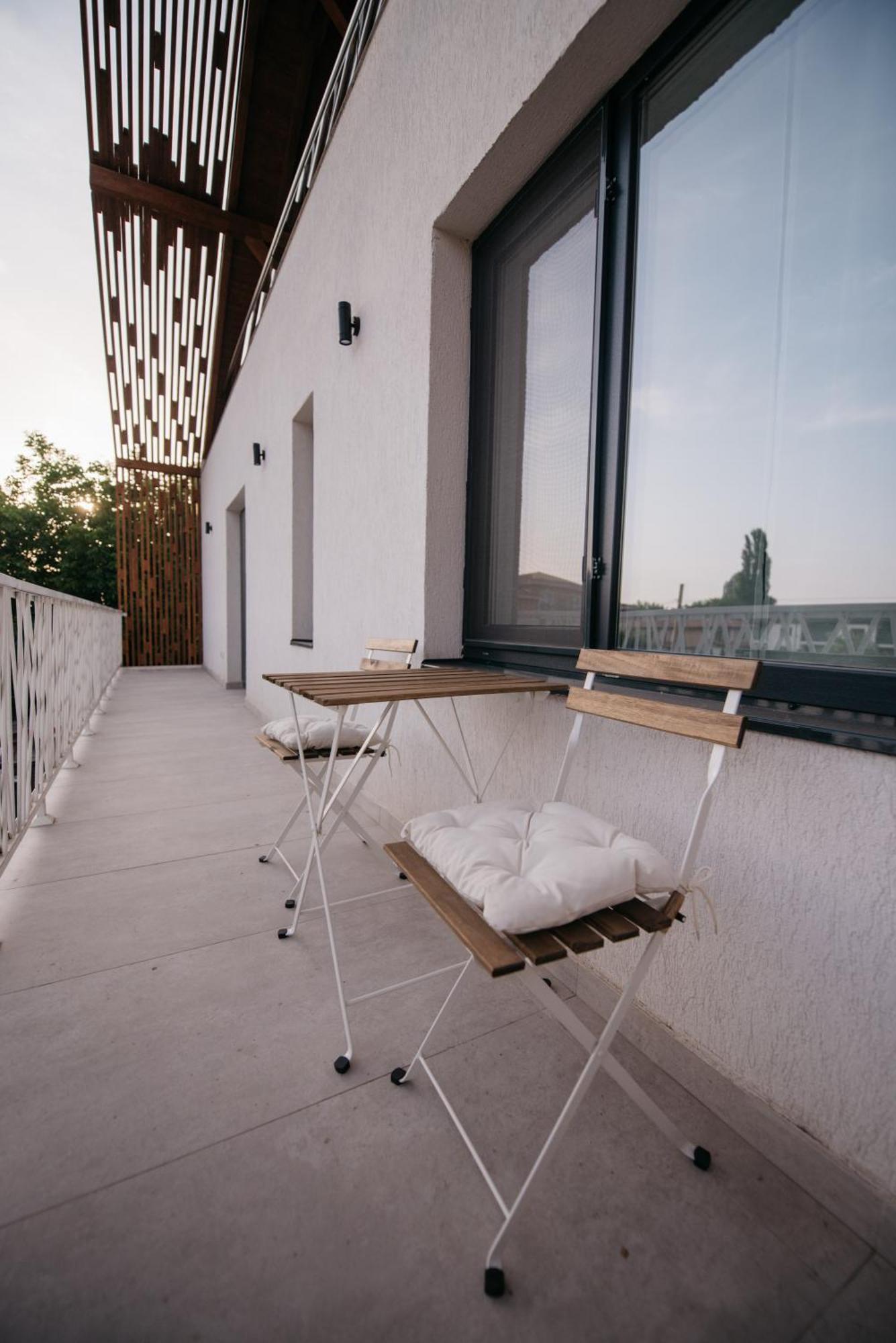 Nuez Apartments Dumbravita  ภายนอก รูปภาพ